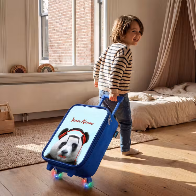 Kinderkoffer met naam - Blauw - Kees de Panda — 3