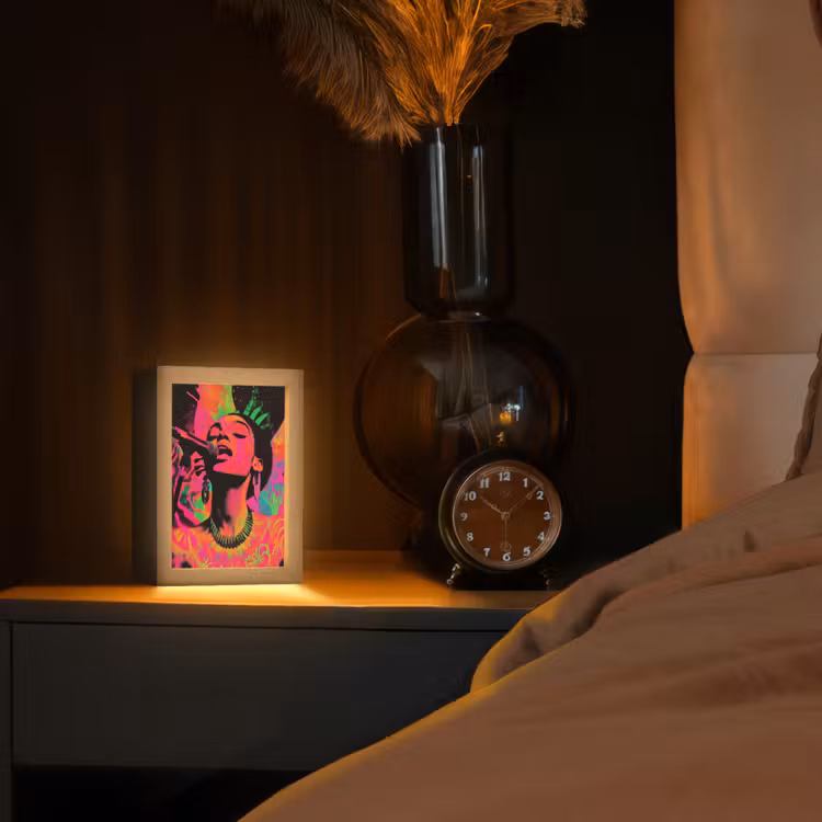 Tafellamp - Vrouw - Microfoon - Neon — 3